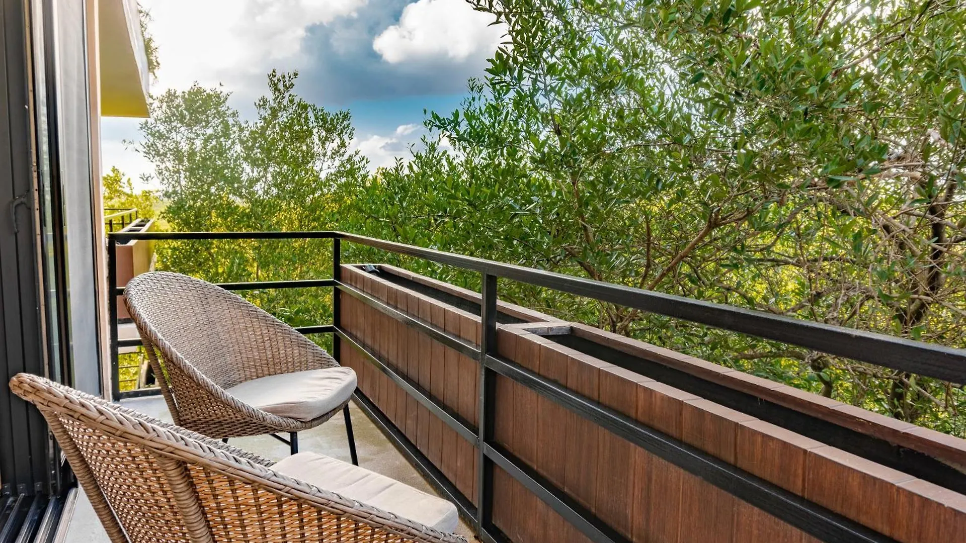 New Modern Apartment 1Bdr - Beach Access Tulum