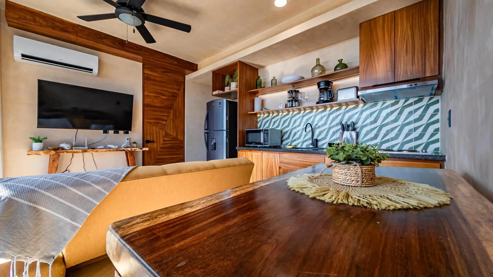 New Modern Apartment 1Bdr - Beach Access Tulum Mexico