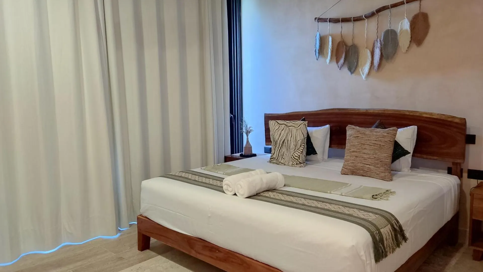 New Modern Apartment 1Bdr - Beach Access Tulum 0*,  Meksyk