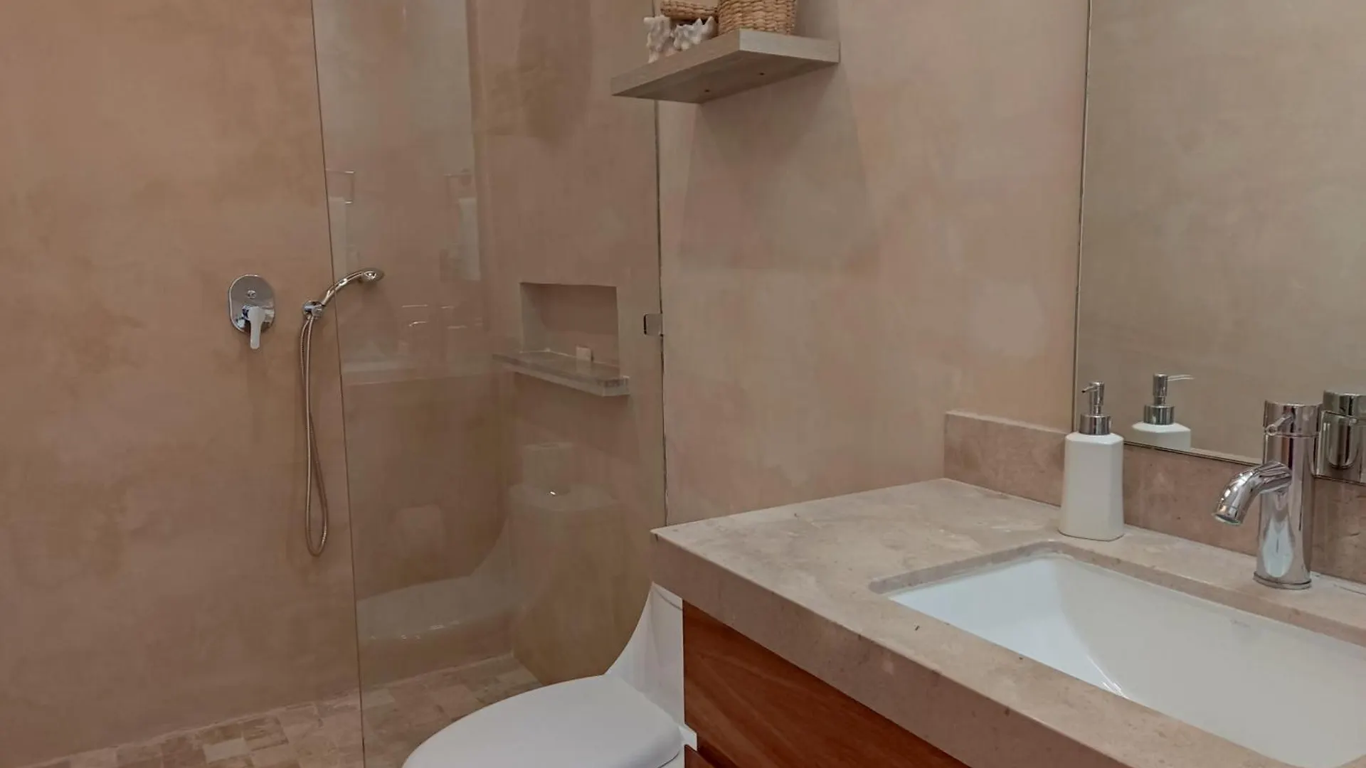 New Modern Apartment 1Bdr - Beach Access Tulum